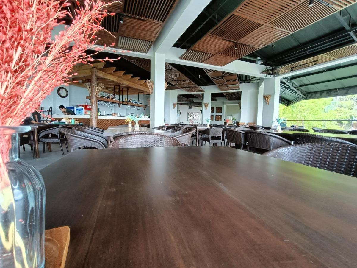 Mist Mountain Resort Powered By Cocotel Cebu Εξωτερικό φωτογραφία