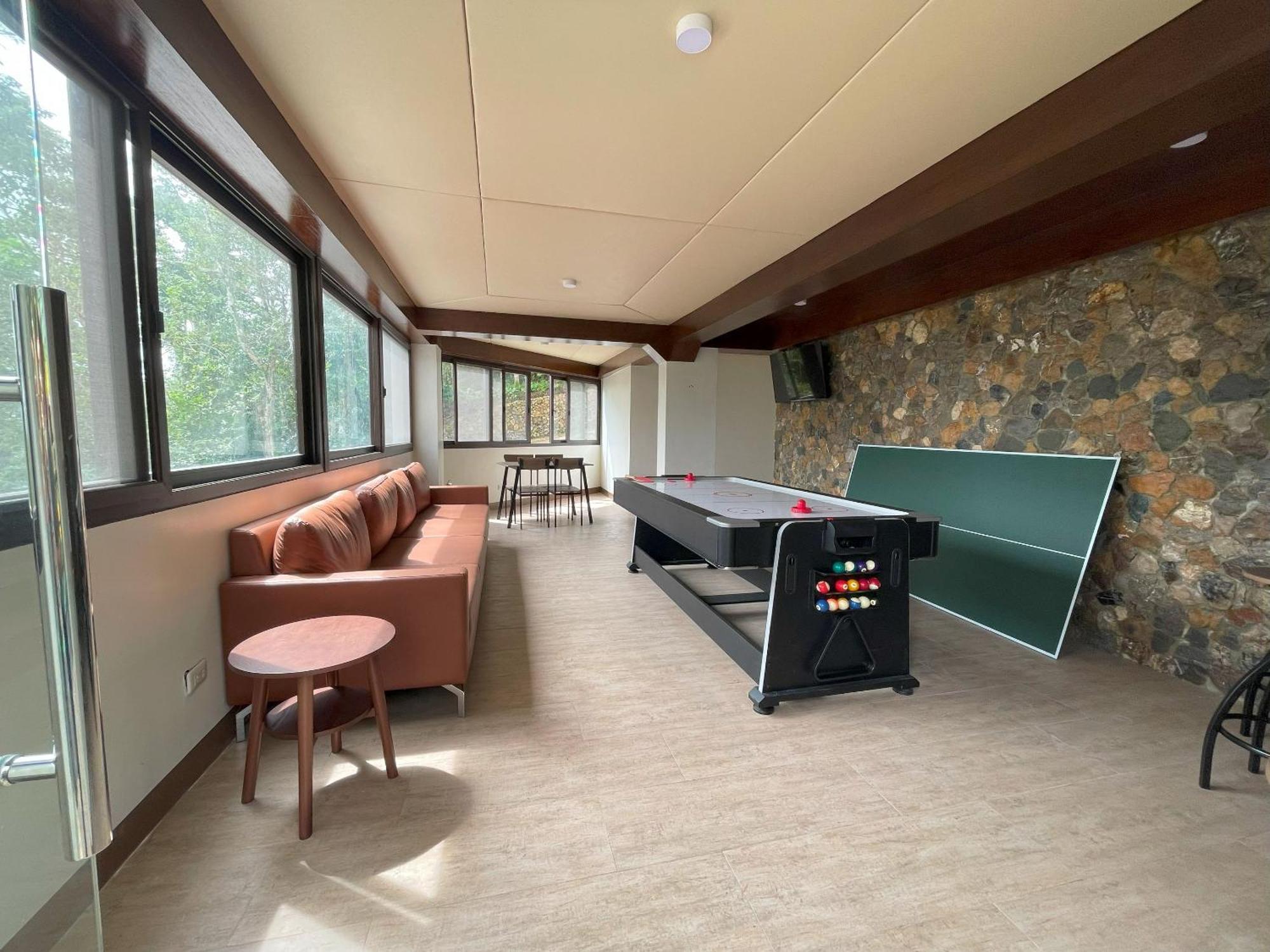 Mist Mountain Resort Powered By Cocotel Cebu Εξωτερικό φωτογραφία