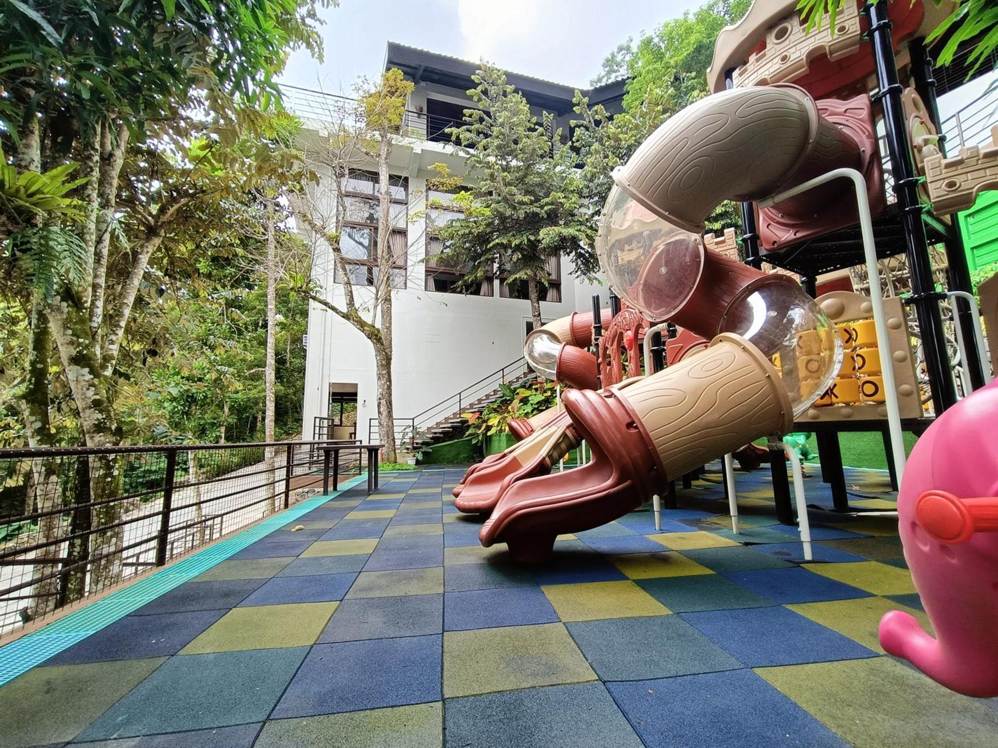 Mist Mountain Resort Powered By Cocotel Cebu Εξωτερικό φωτογραφία