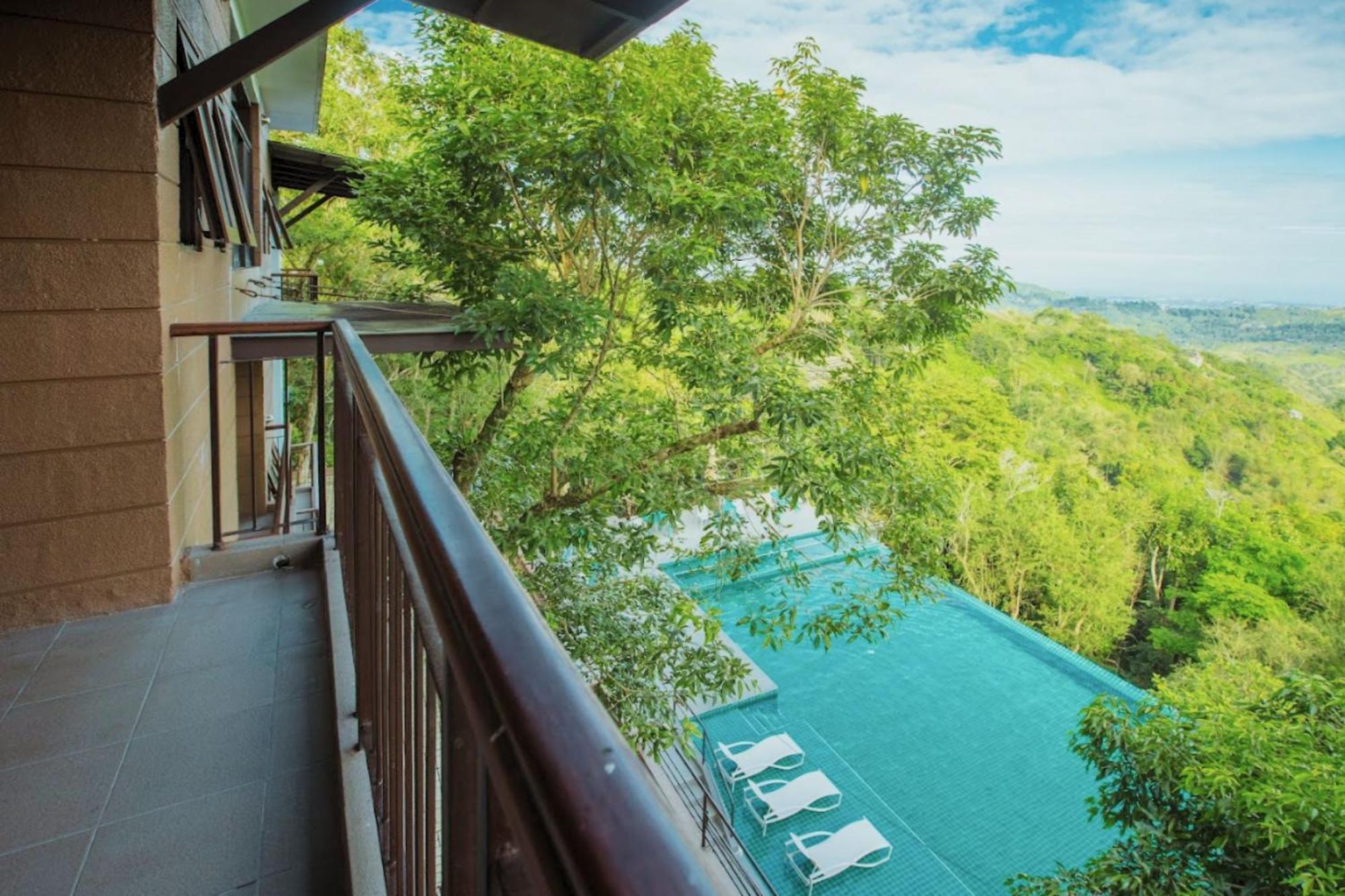 Mist Mountain Resort Powered By Cocotel Cebu Εξωτερικό φωτογραφία